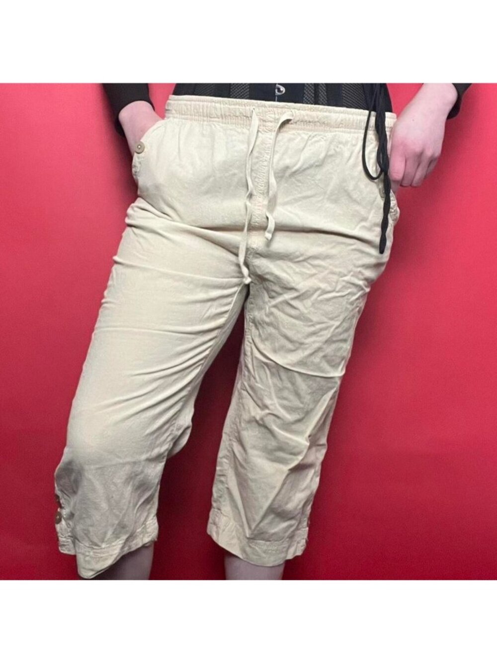 Gloria Vanderbilt / tan cargo capri pants 🤎🤎